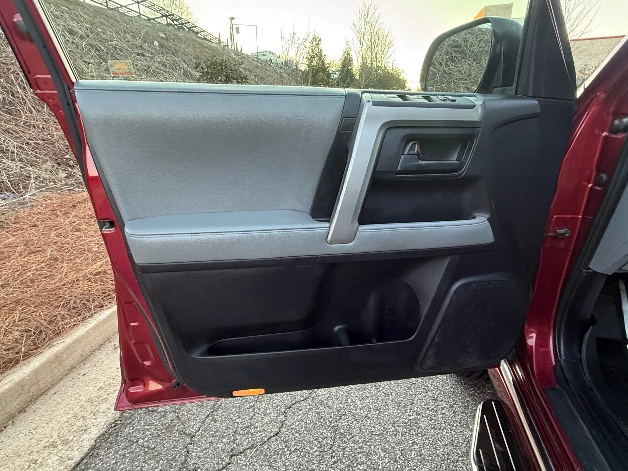 Used 2012 Toyota 4Runner SR5 w/ Premium Pkg AWD/4WD image 14
