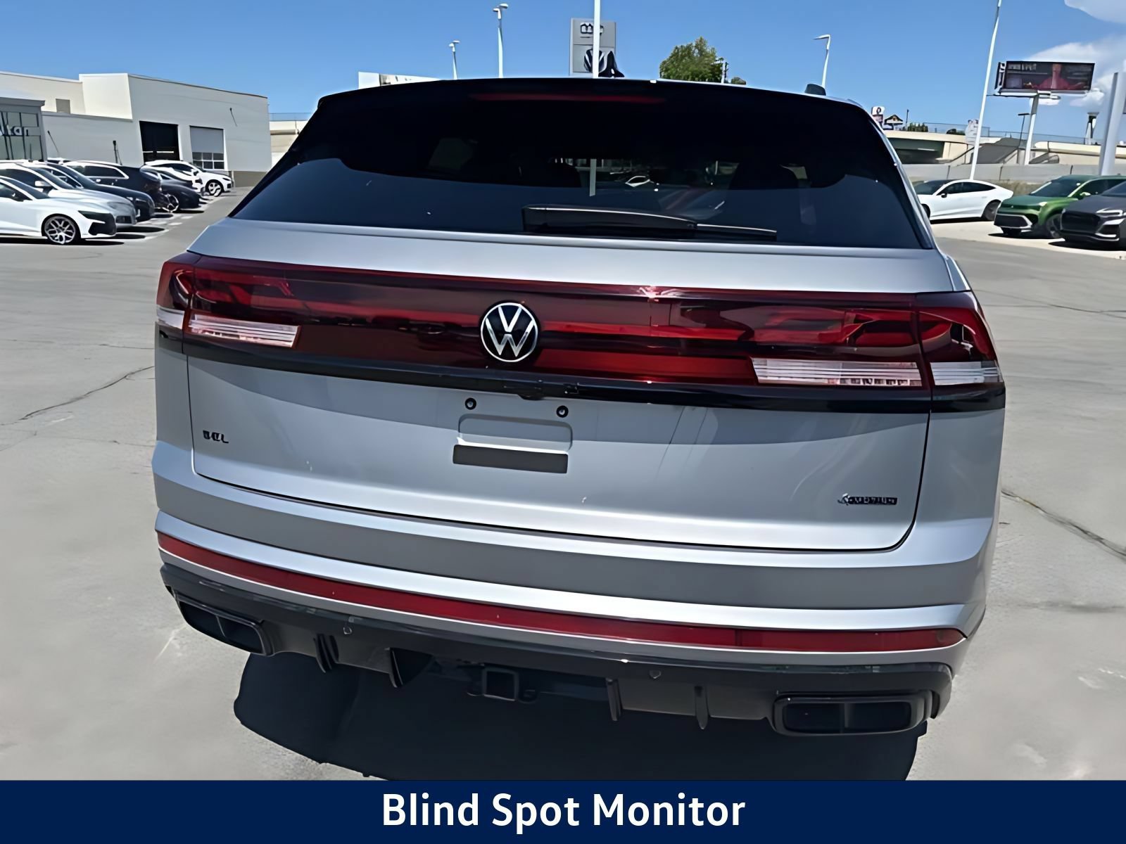 New 2026 Volkswagen Atlas Cross Sport SEL R-Line AWD/4WD image 4