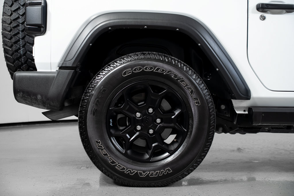 Used 2023 Jeep Wrangler Sport AWD/4WD image 7