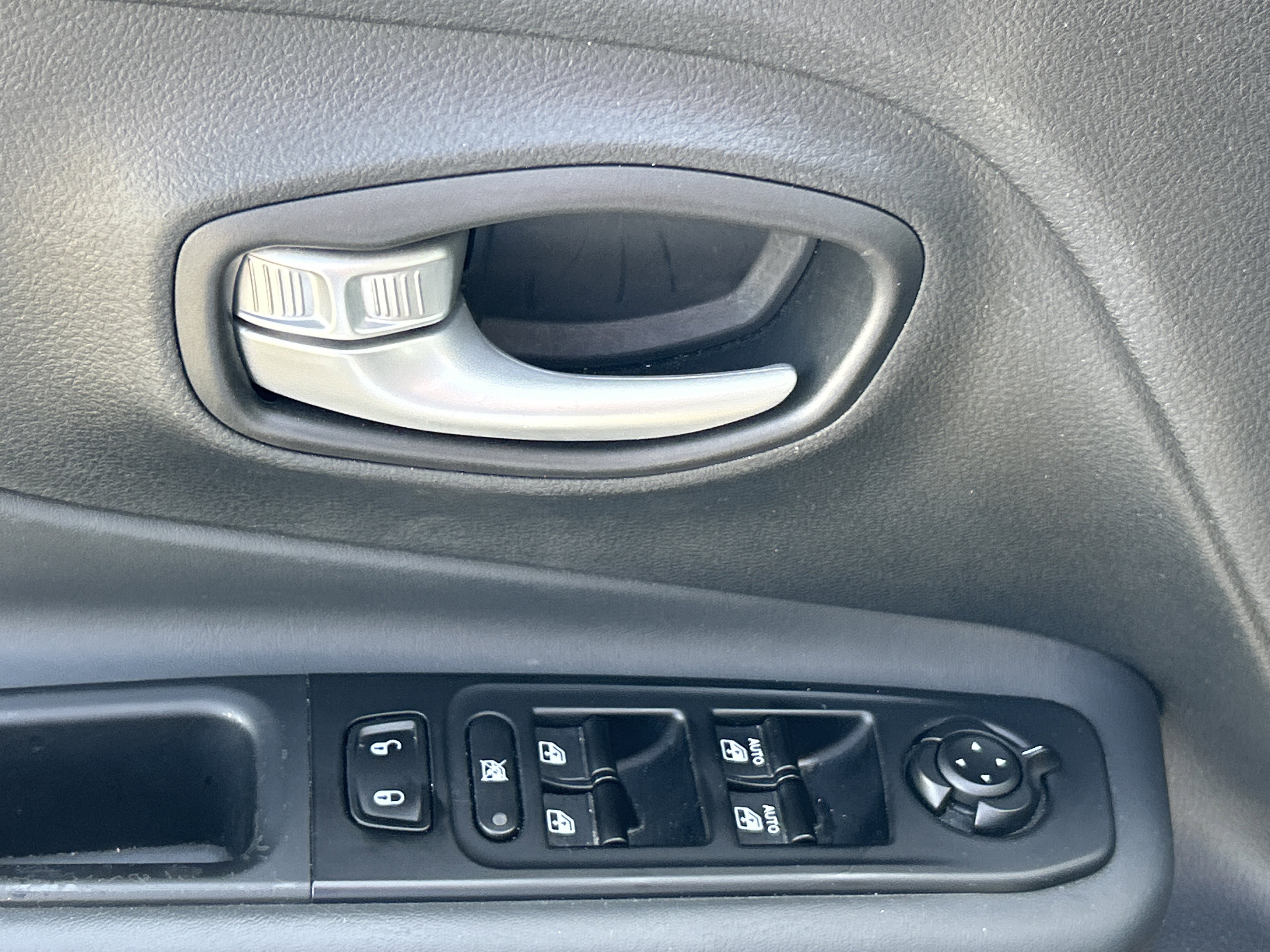 Used 2023 Jeep Renegade Trailhawk AWD/4WD image 21