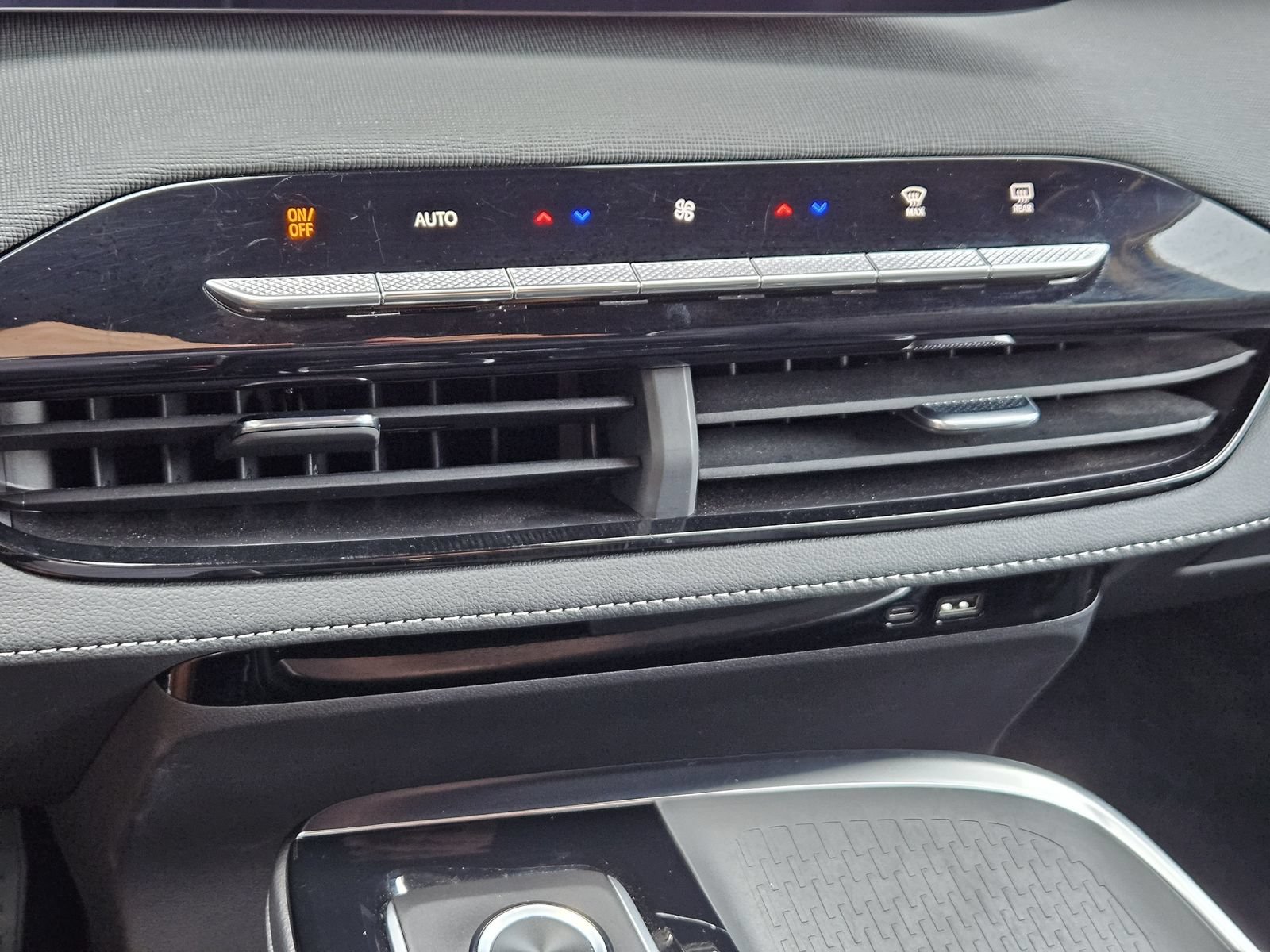 Certified 2026 Buick Enclave Preferred FWD image 22