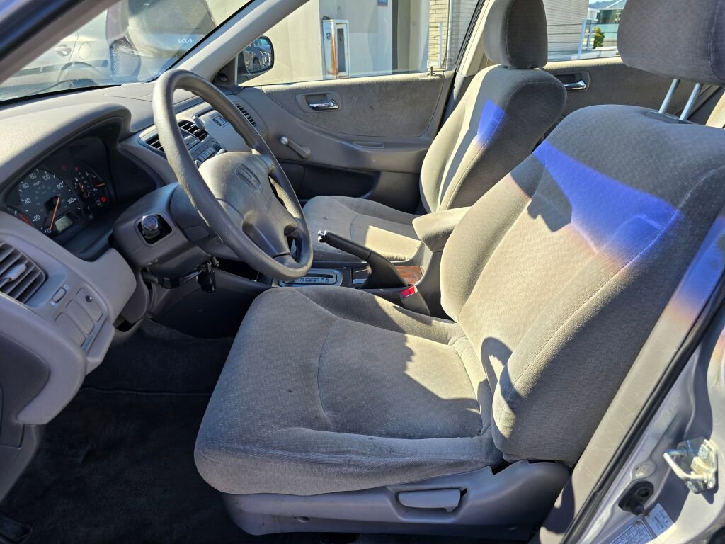 Used 2002 Honda Accord VP image 25