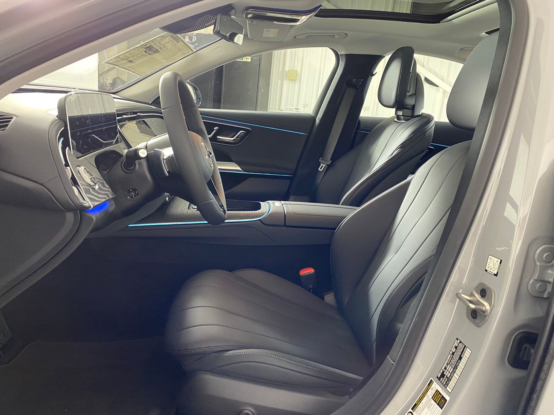New 2026 Mercedes-Benz E 350 4MATIC Sedan image 5