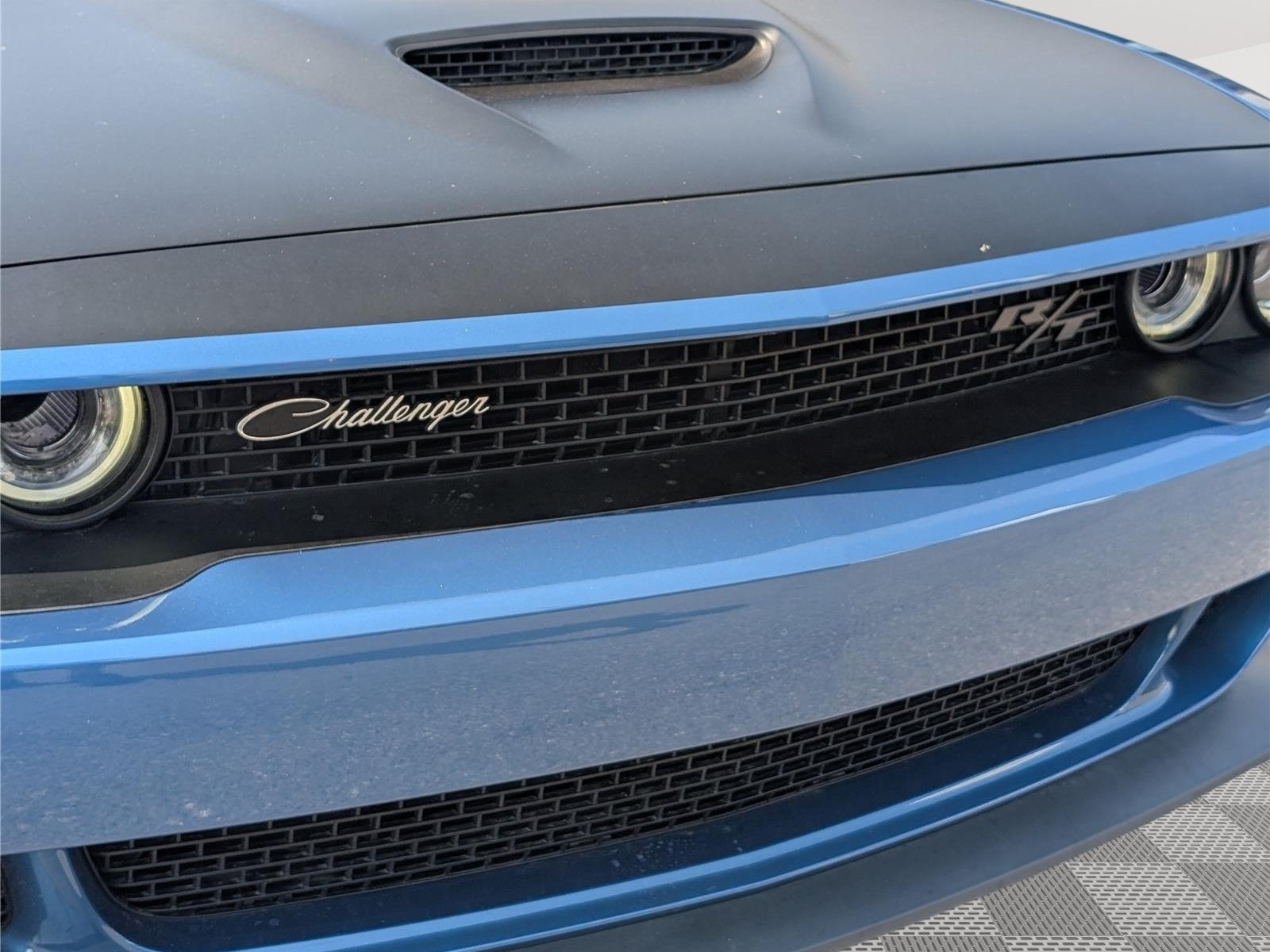 Used 2022 Dodge Challenger R/T Scat Pack RWD image 9