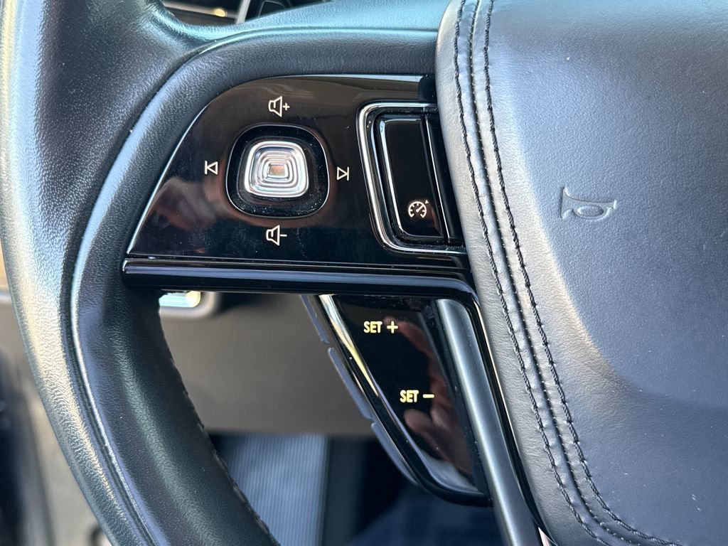 Used 2023 Lincoln Aviator Reserve AWD/4WD image 21