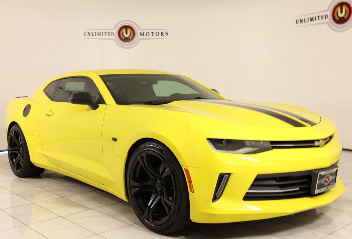 Used 2017 Chevrolet Camaro LT w/ RS Package RWD image 30