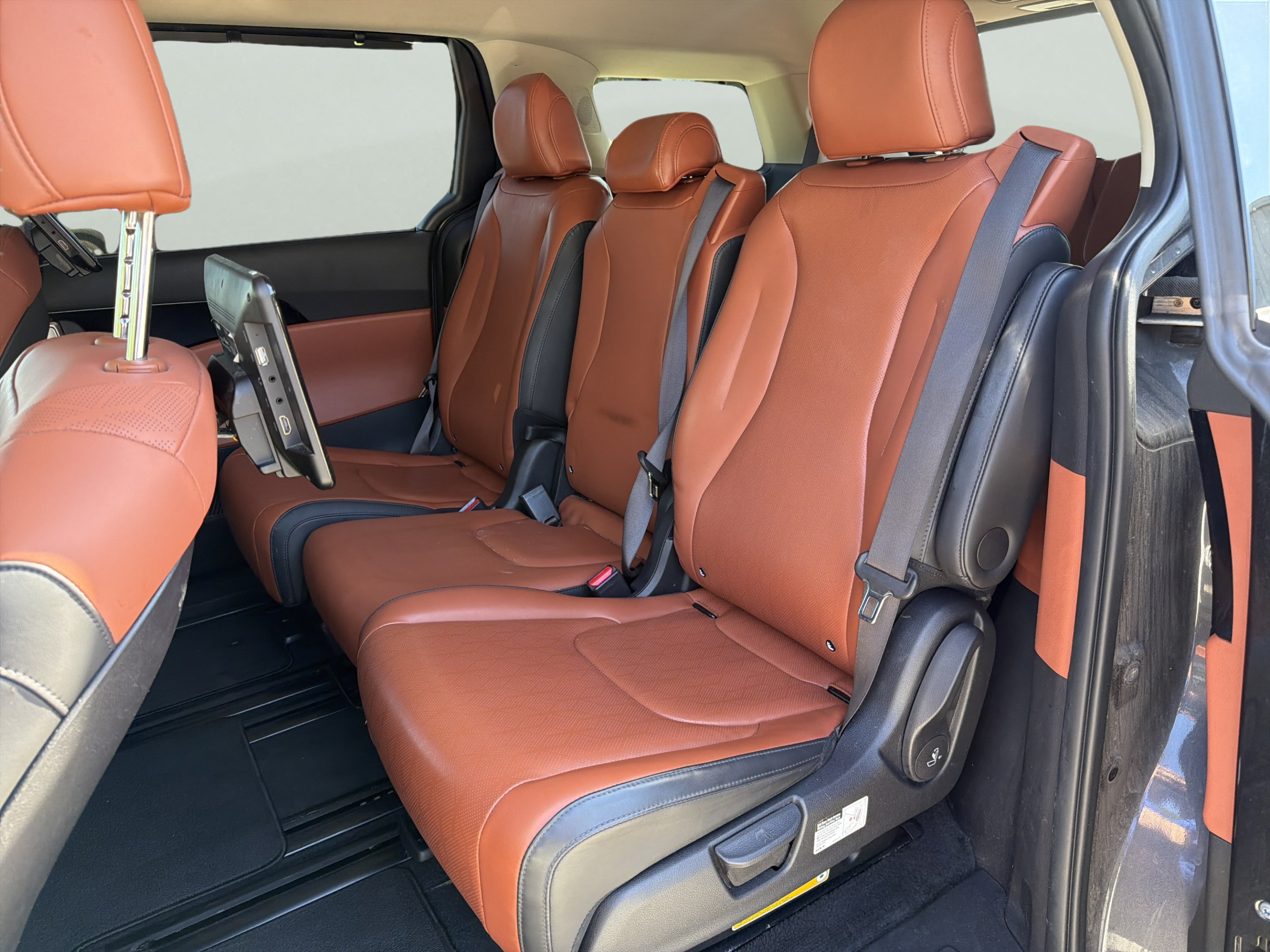 Used 2022 Kia Carnival SX FWD image 21