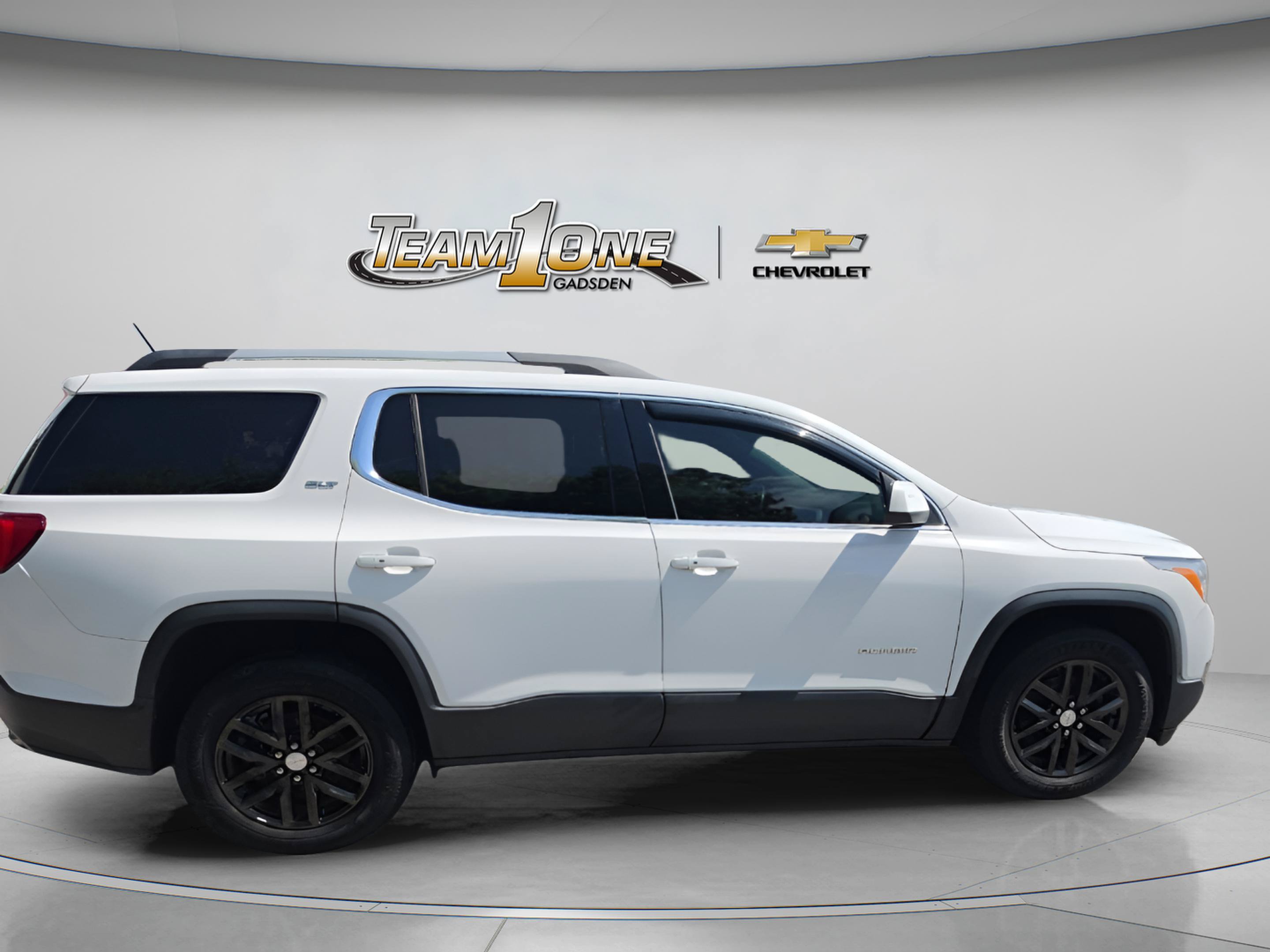 Used 2018 GMC Acadia SLT AWD/4WD image 9