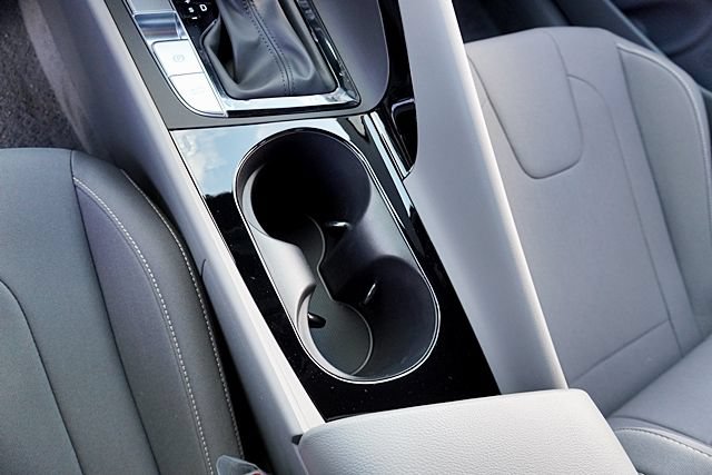 New 2026 Hyundai Elantra Sport FWD image 34