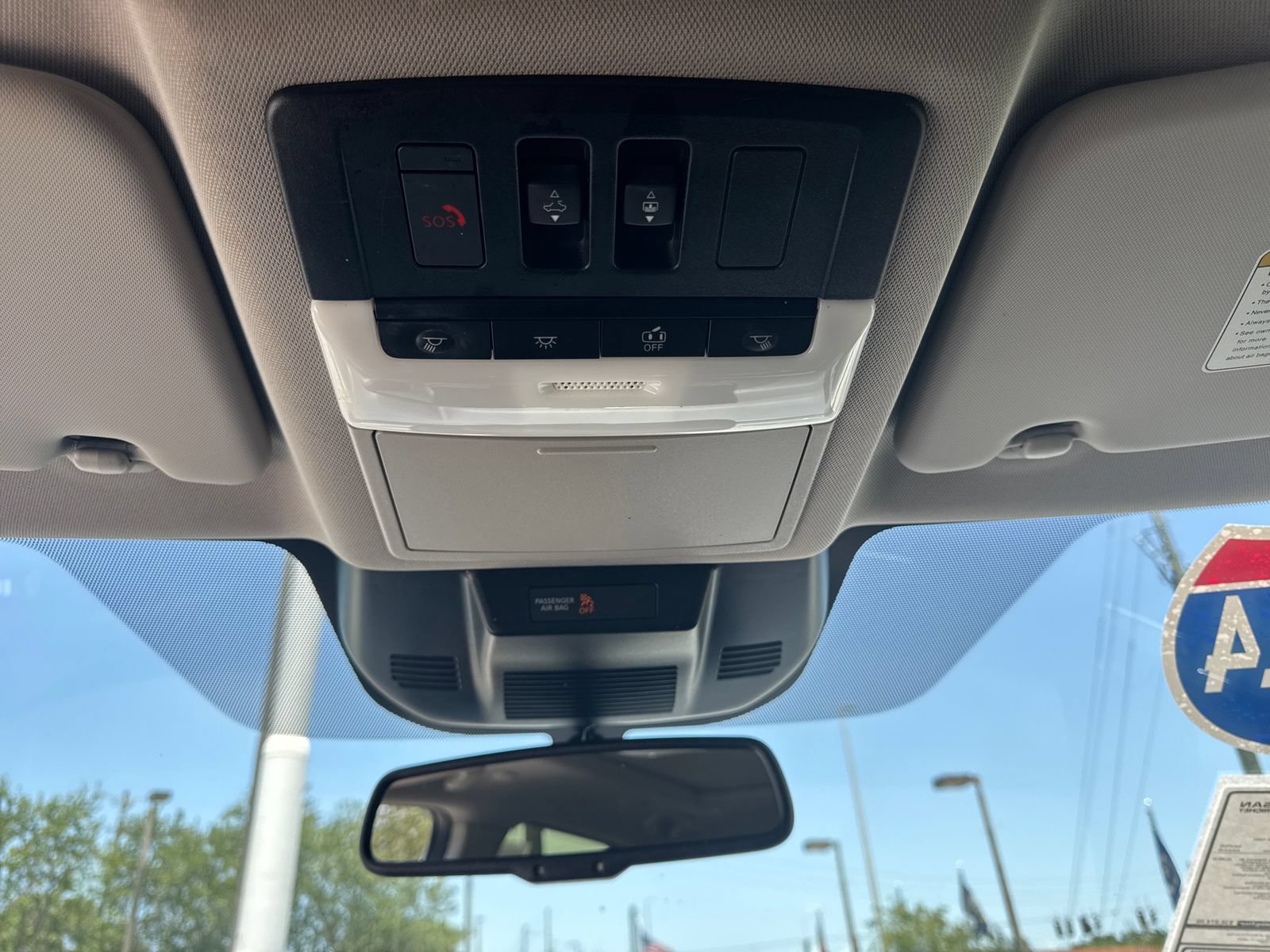 Certified 2024 Nissan Rogue Platinum FWD image 33