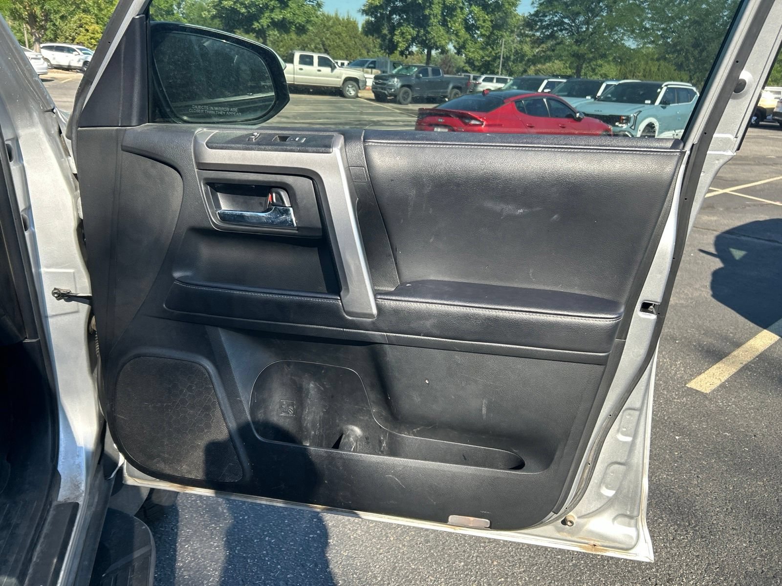 Used 2022 Toyota 4Runner SR5 AWD/4WD image 15