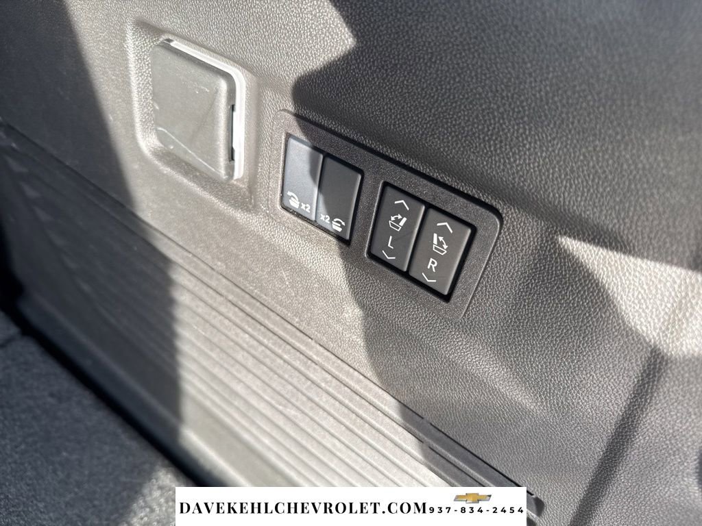 Used 2025 Chevrolet Tahoe RST w/ Comfort Package image 32