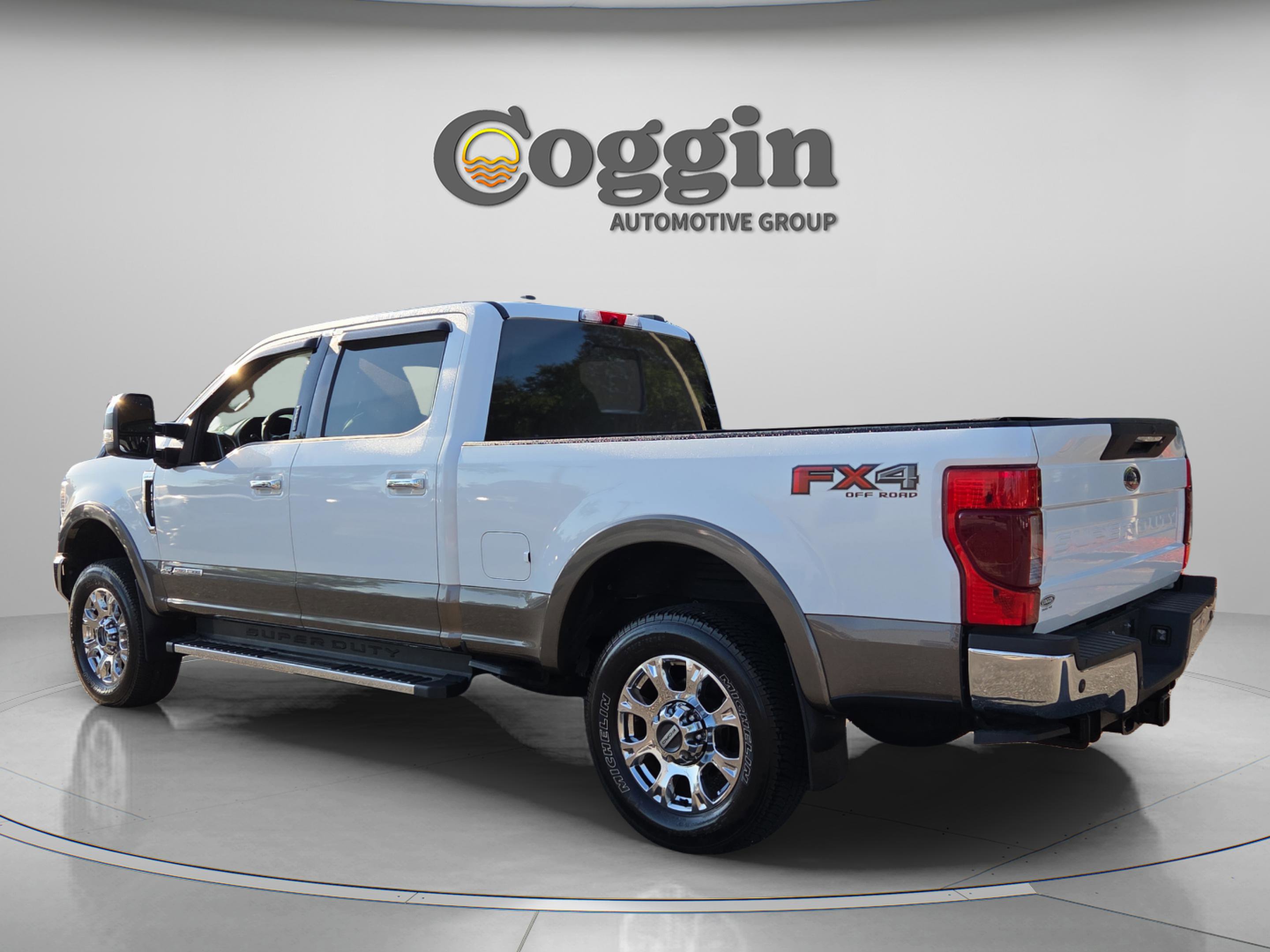 Used 2022 Ford F250 Lariat w/ Lariat Ultimate Package image 3