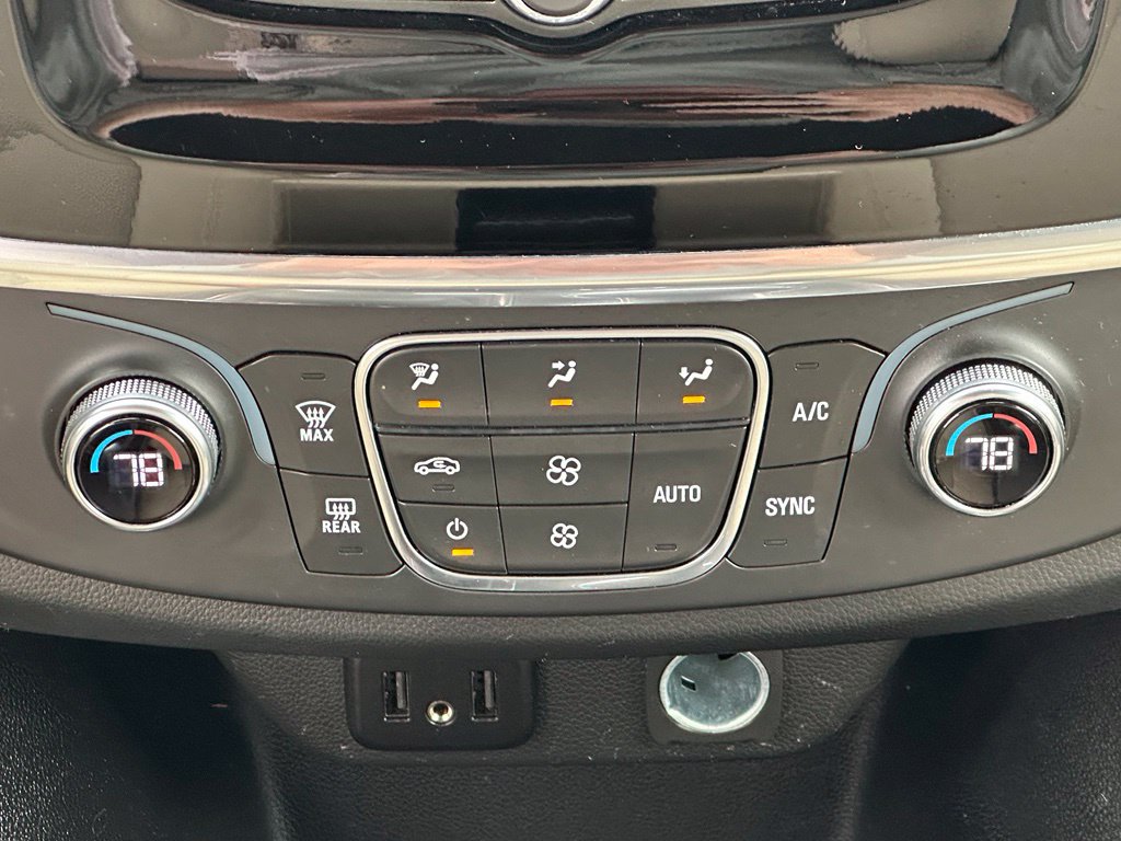 Used 2023 Chevrolet Traverse LS w/ Safety Package AWD/4WD image 16