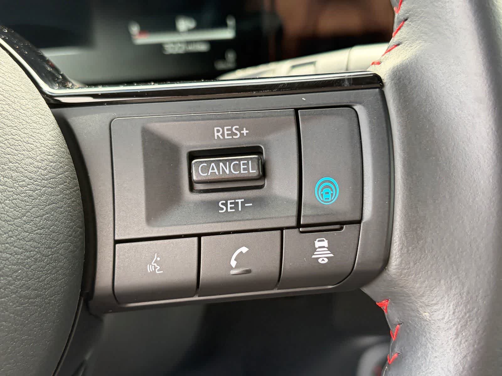 Used 2026 Nissan Kicks SR FWD image 11