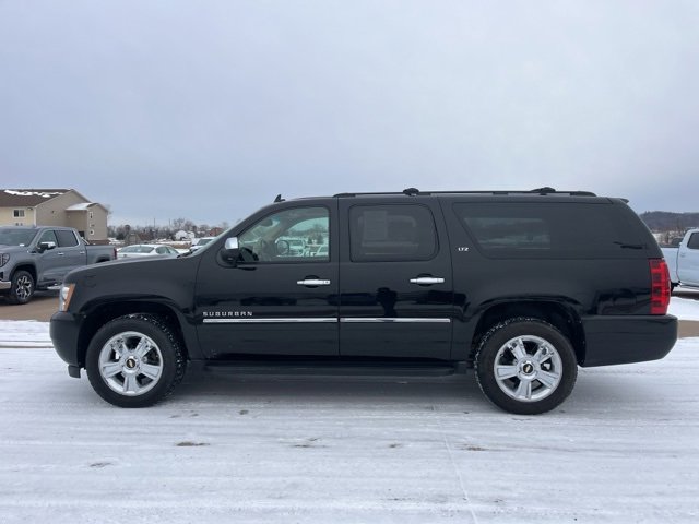 Used 2009 Chevrolet Suburban LTZ image 6