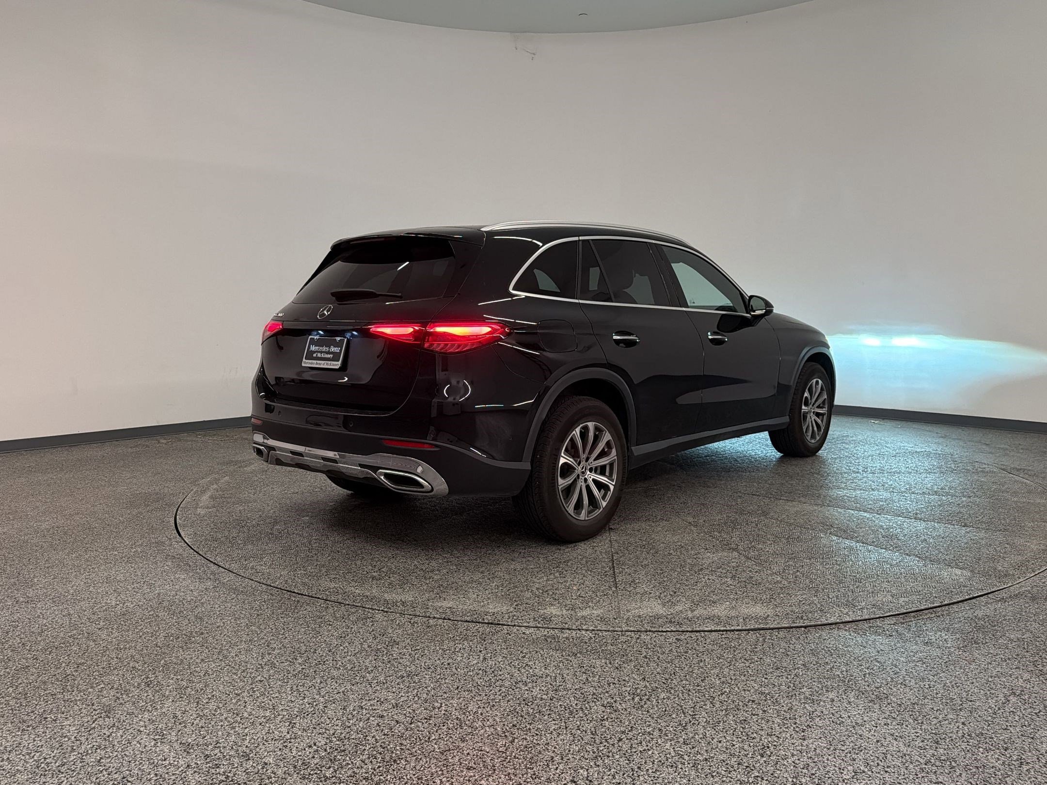 Certified 2026 Mercedes-Benz GLC 300 GLC 300 image 9