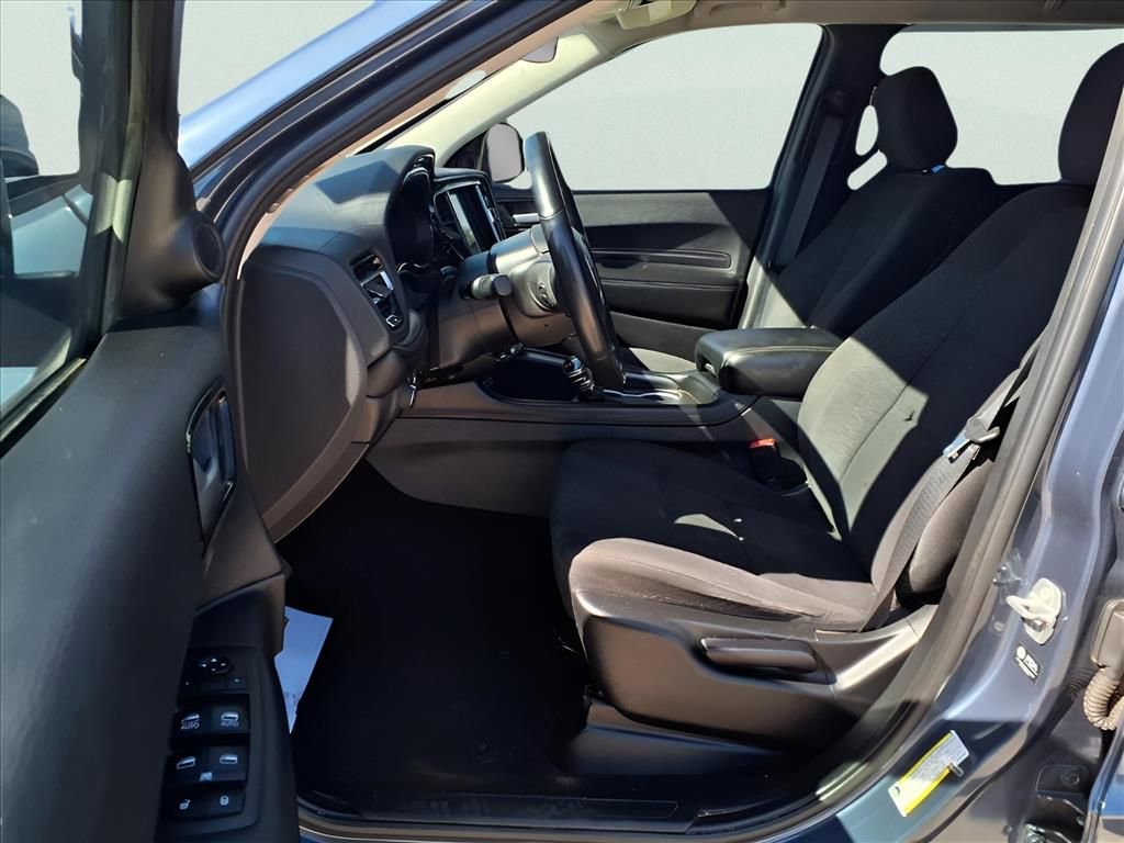 Used 2021 Dodge Durango SXT image 12