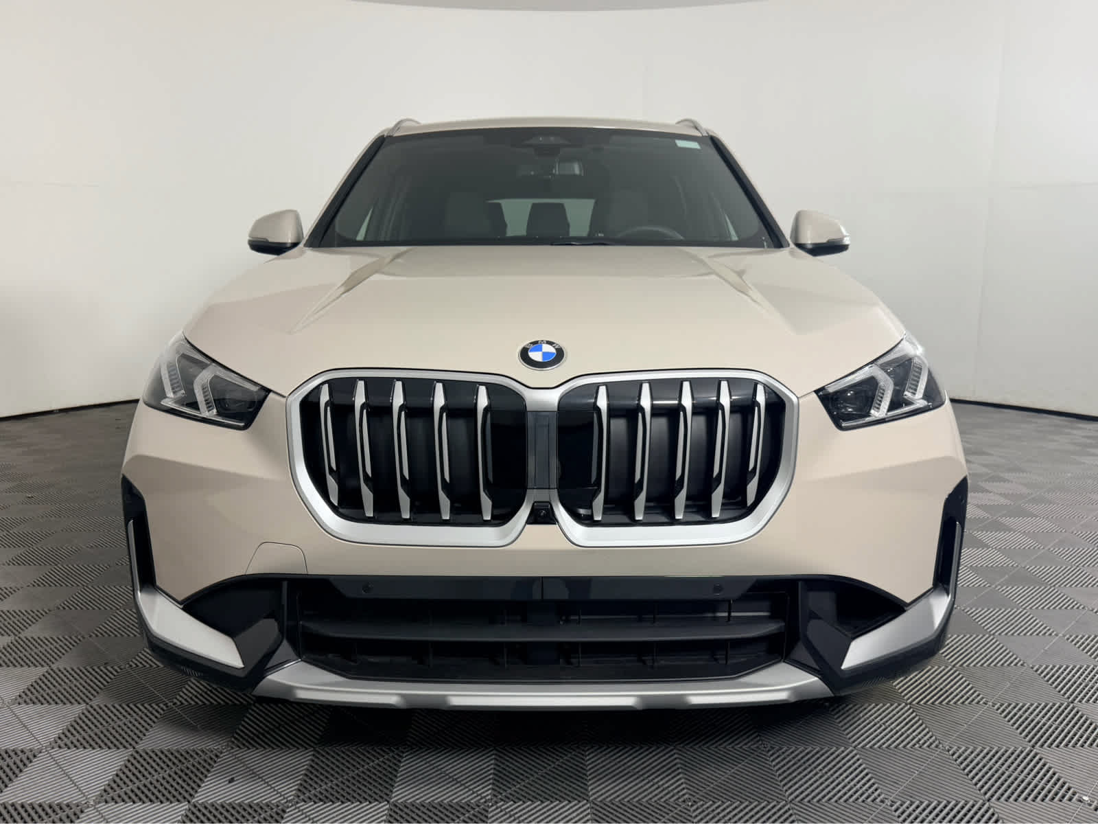 New 2026 BMW X1 xDrive28i w/ Technology Package AWD/4WD image 8