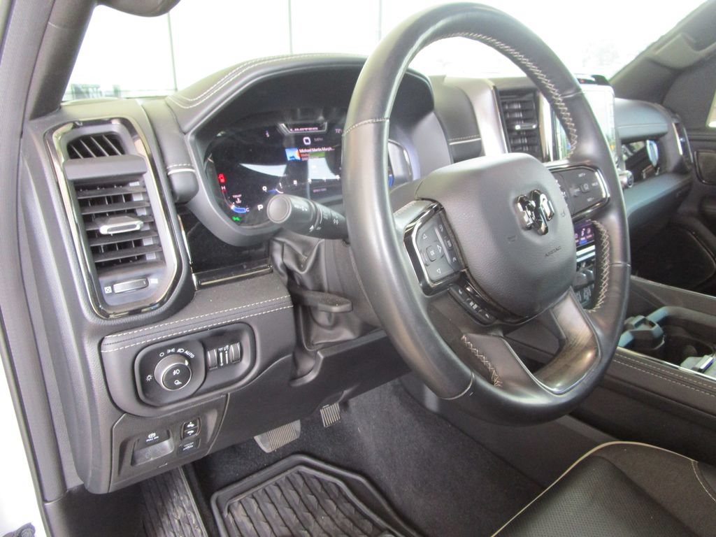 Used 2025 RAM 1500 Limited w/ Off Road Group AWD/4WD image 40