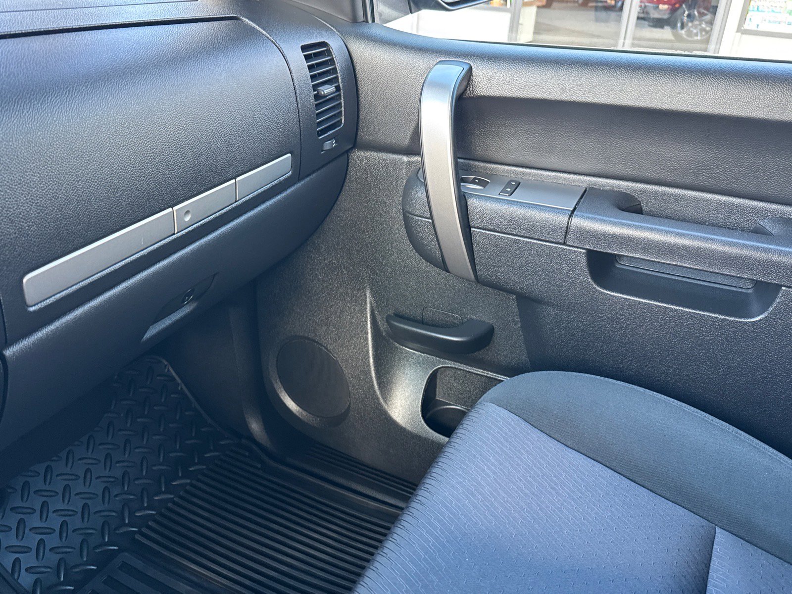 Used 2013 GMC Sierra 1500 SLE image 16