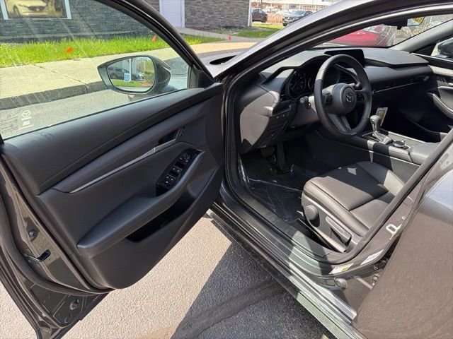 New 2026 MAZDA MAZDA3 2.5 S Hatchback w/ Select Pkg FWD image 11