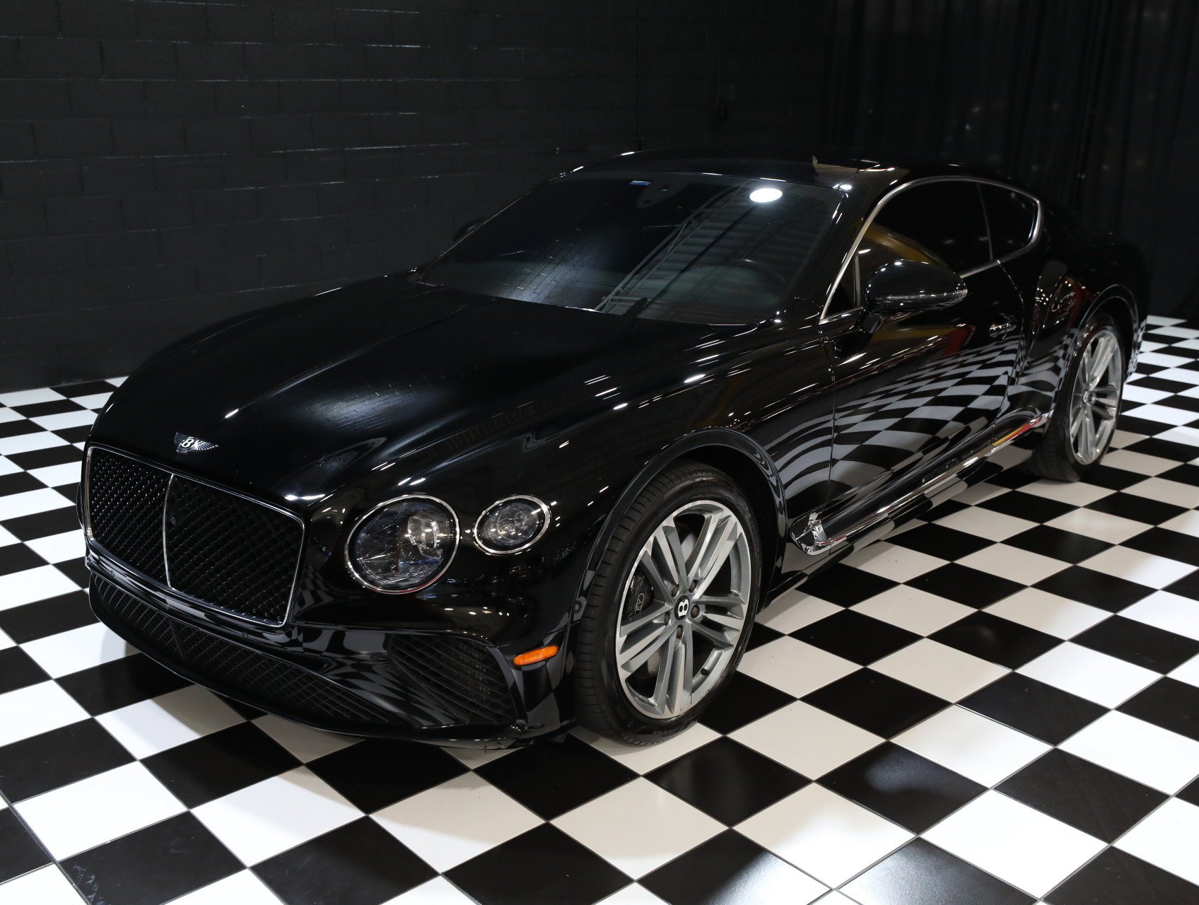 Used 2024 Bentley Continental GT Mulliner AWD/4WD image 6