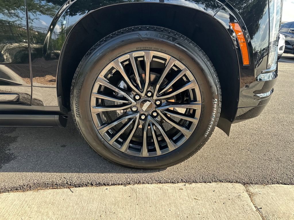 Used 2026 Cadillac Escalade Platinum Sport w/ LPO, Floor Liner Package image 15