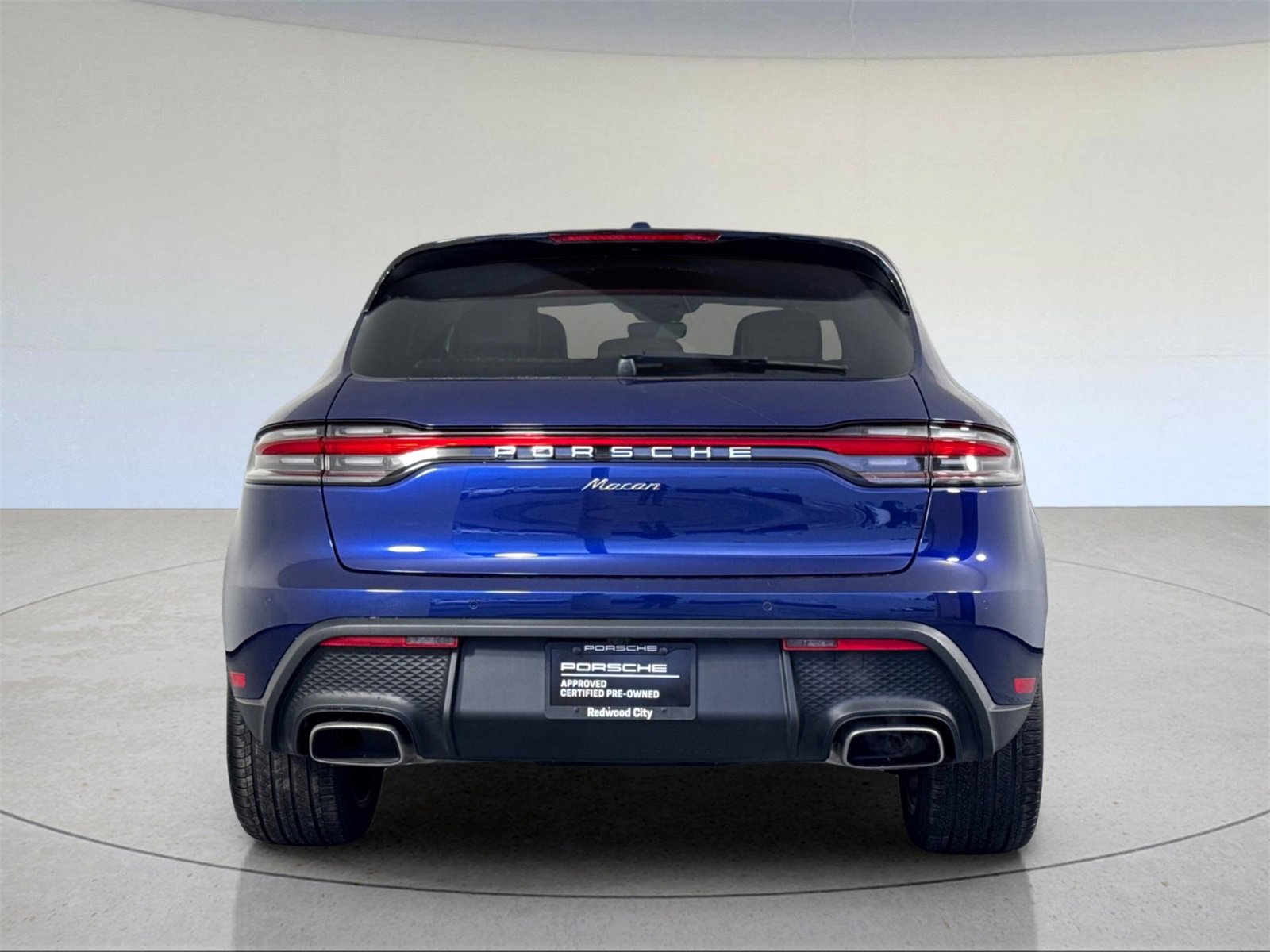 Used 2025 Porsche Macan image 7