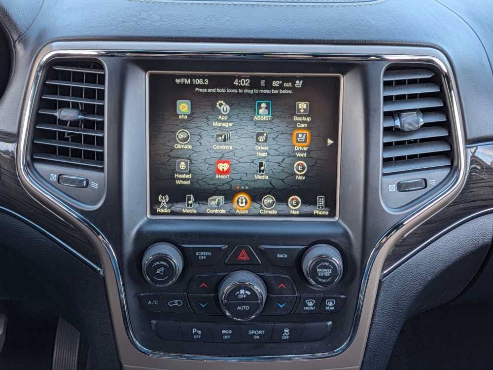 Used 2017 Jeep Grand Cherokee Overland AWD/4WD image 29