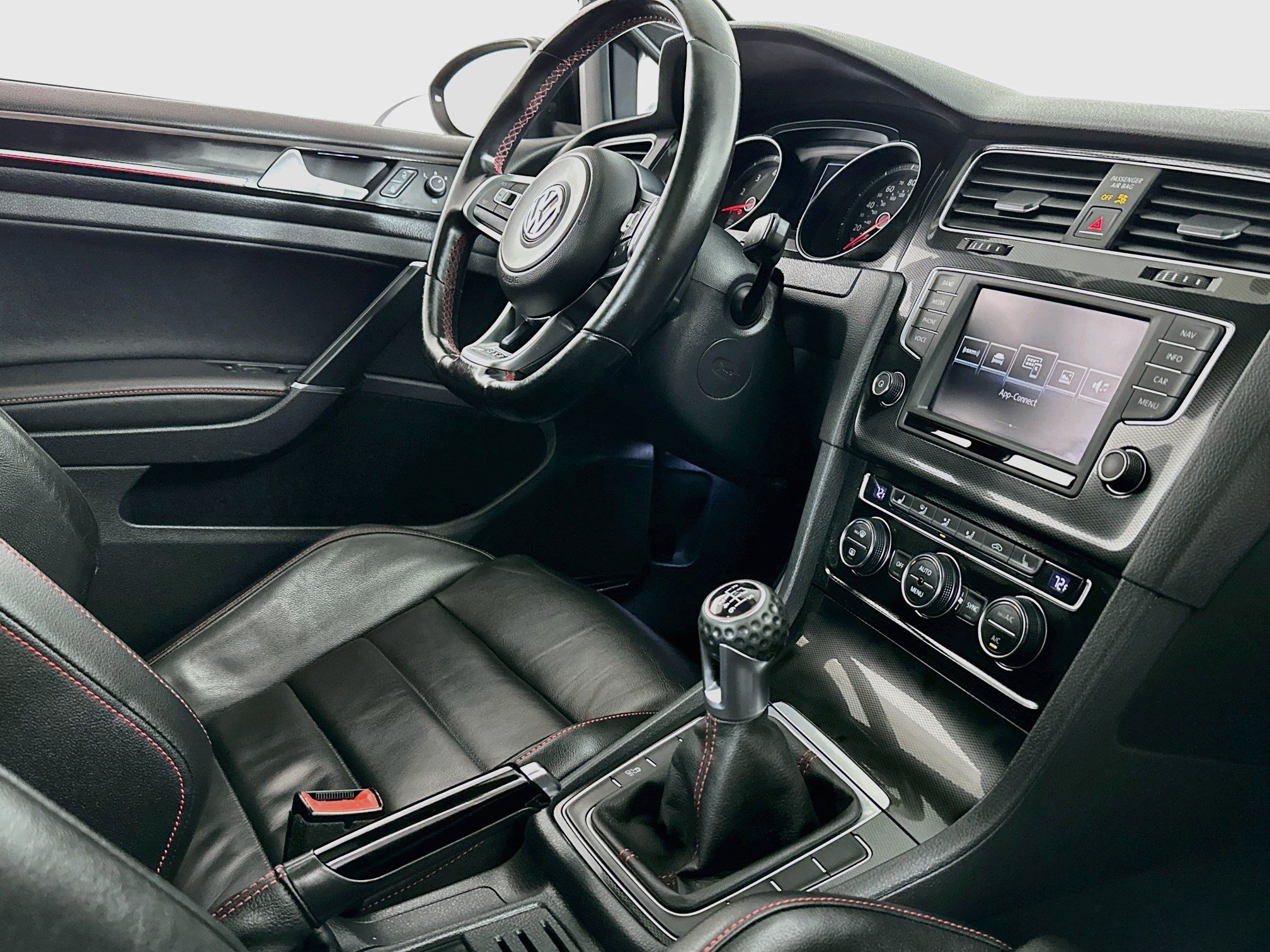 Used 2016 Volkswagen GTI Autobahn w/ Lighting Package (SEL) FWD image 29