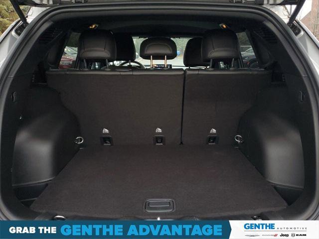 Used 2023 Jeep Compass Trailhawk w/ Trailer Tow Group image 30