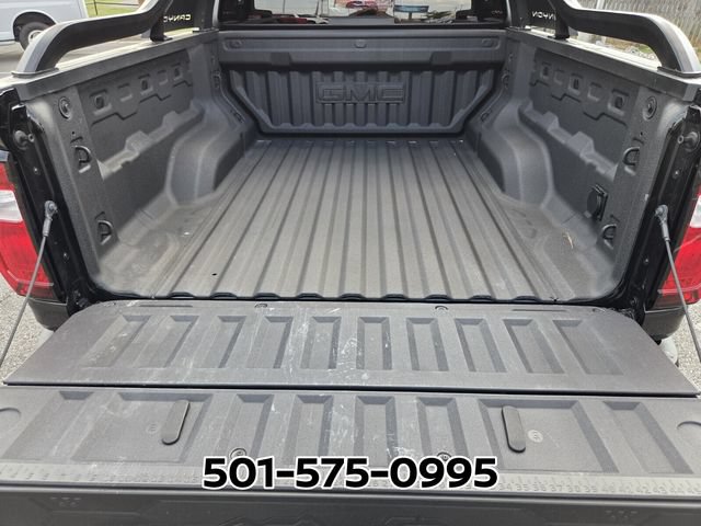 Used 2025 GMC Canyon AT4 w/ Nightfall Edition AWD/4WD image 8