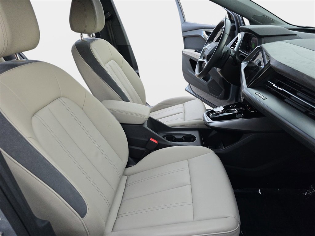 Certified 2024 Audi Q4 e-tron Premium image 10