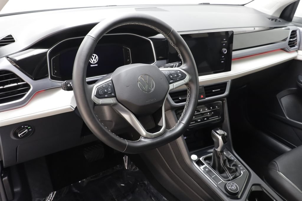 Used 2025 Volkswagen Taos SEL w/ Black Wheel Plus Package AWD/4WD image 7