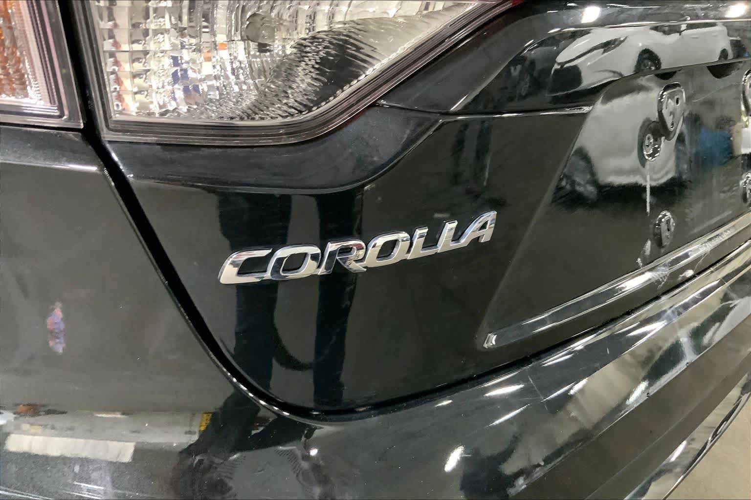 Used 2020 Toyota Corolla LE FWD image 10
