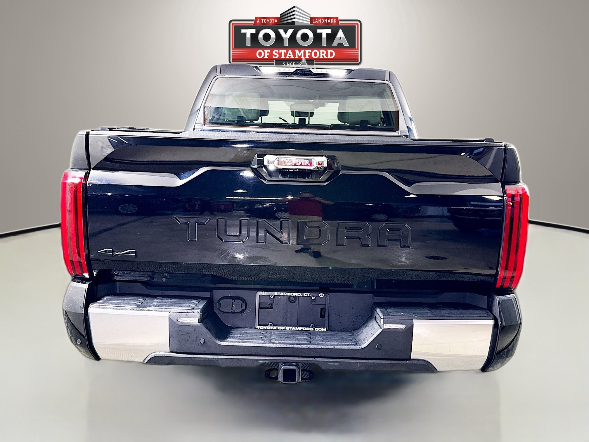 Used 2023 Toyota Tundra Limited w/ Power Package AWD/4WD image 6