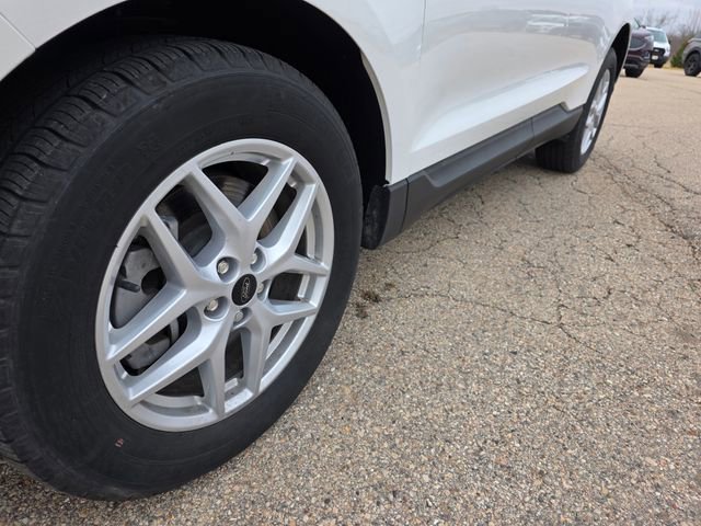 Used 2024 Ford Edge SEL w/ Convenience Package image 39
