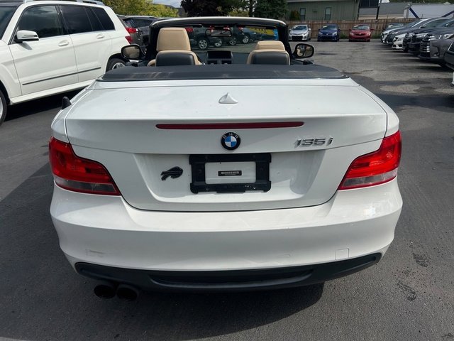 Used 2012 BMW 135i Convertible image 3