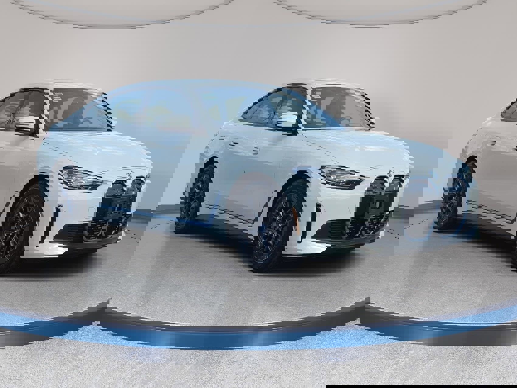 Used 2023 BMW i4 eDrive40 w/ Premium Package image 3