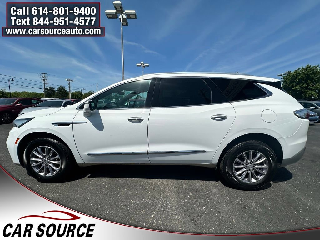 Used 2023 Buick Enclave Essence FWD image 3