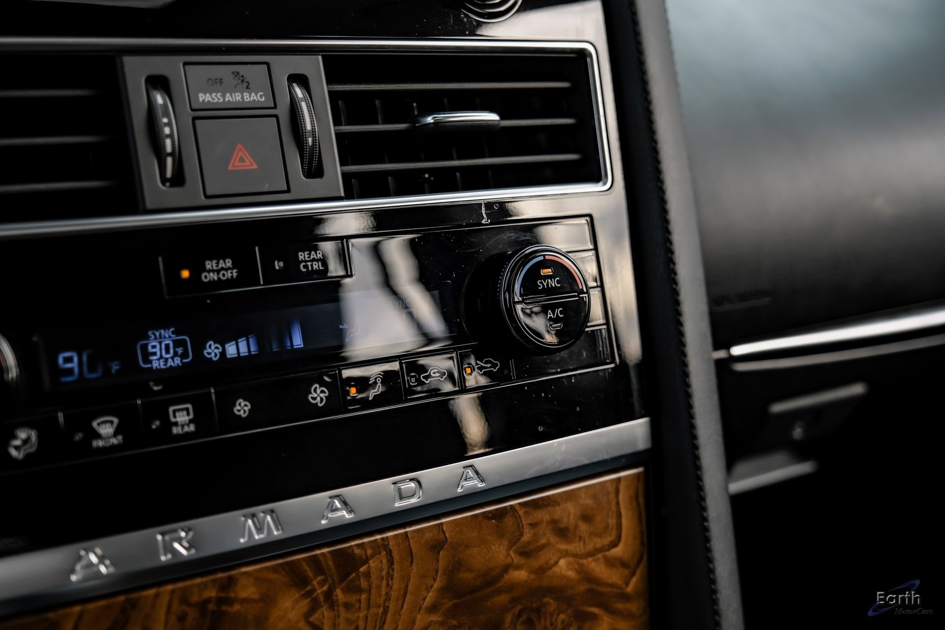 Used 2021 Nissan Armada SL w/ Captain's Chairs Package image 59