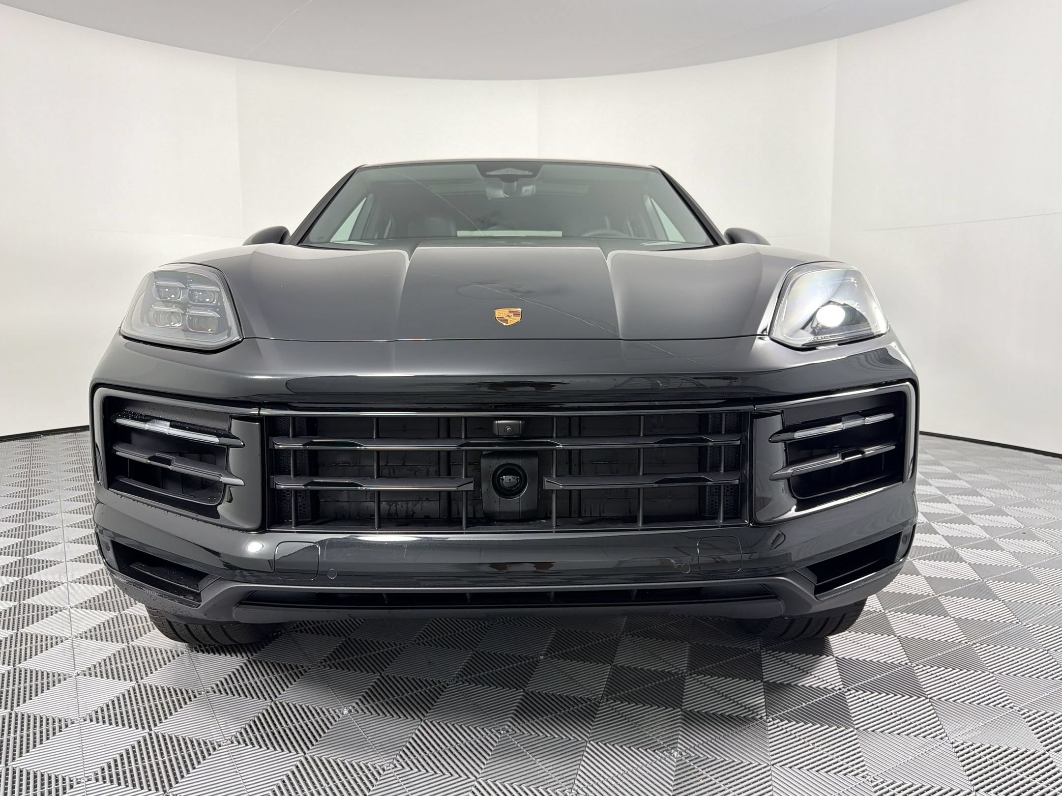 Certified 2026 Porsche Cayenne Coupe AWD/4WD image 13
