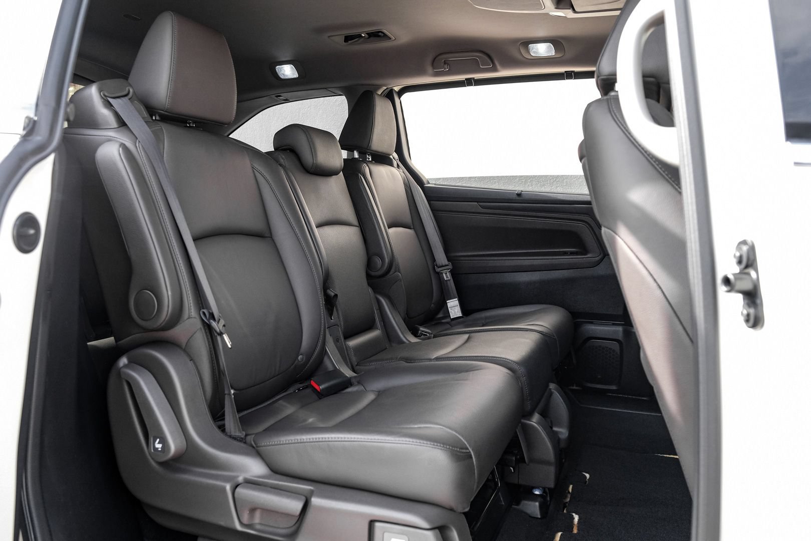 Used 2020 Honda Odyssey Elite image 39
