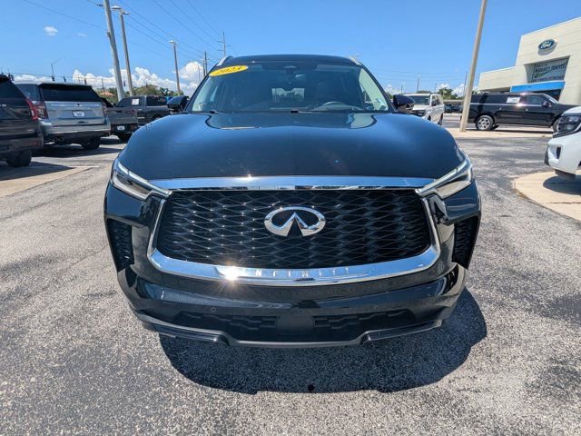 Used 2023 INFINITI QX60 Luxe w/ Vision Package FWD image 10