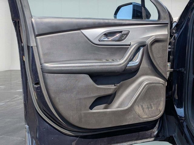 Used 2025 Nissan Rogue SV image 20