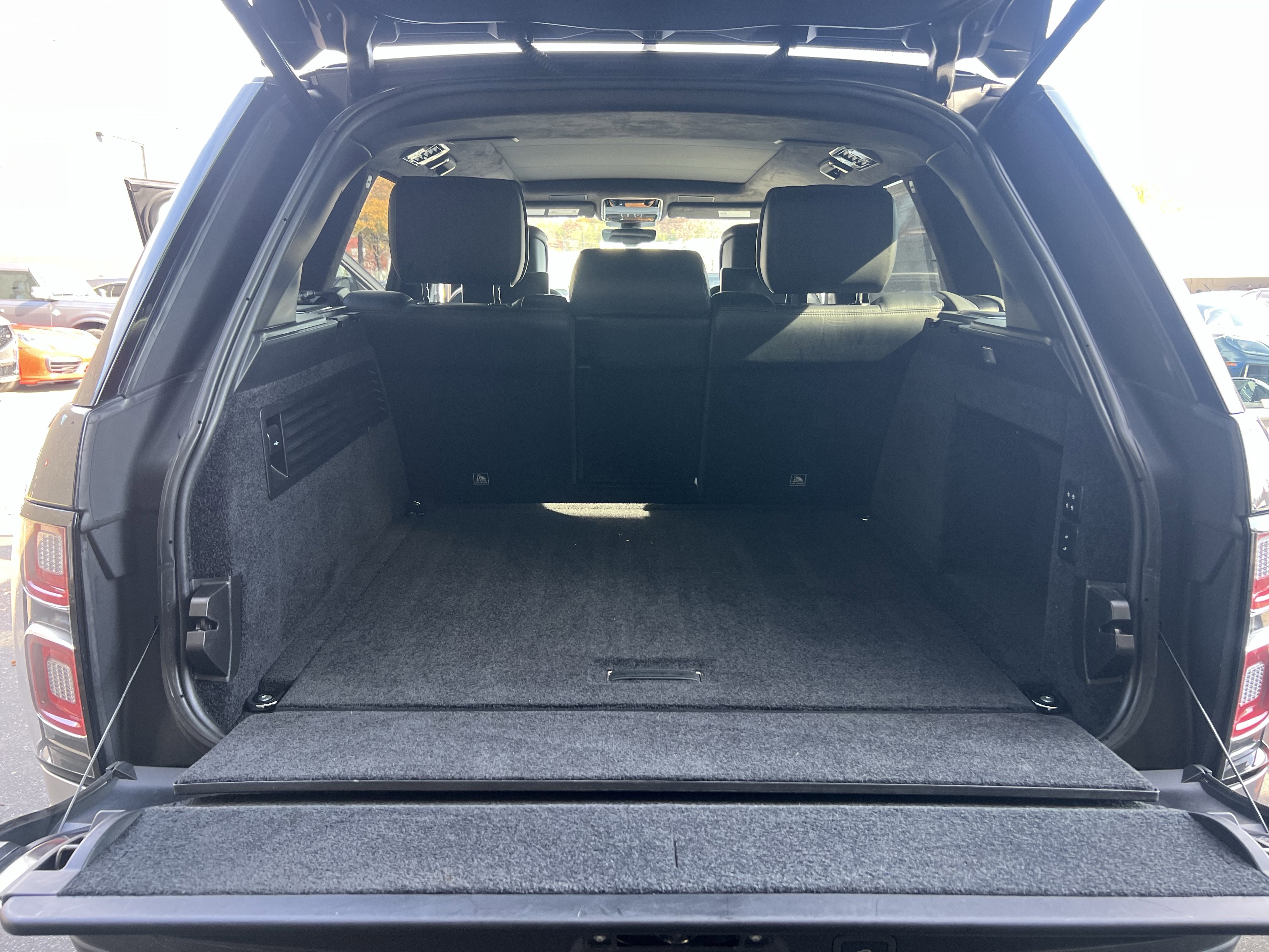 Used 2021 Land Rover Range Rover Long Wheelbase Autobiography image 28