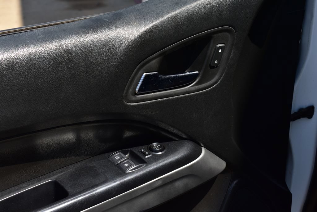 Used 2022 Chevrolet Colorado LT w/ Fleet Safety Package RWD image 16