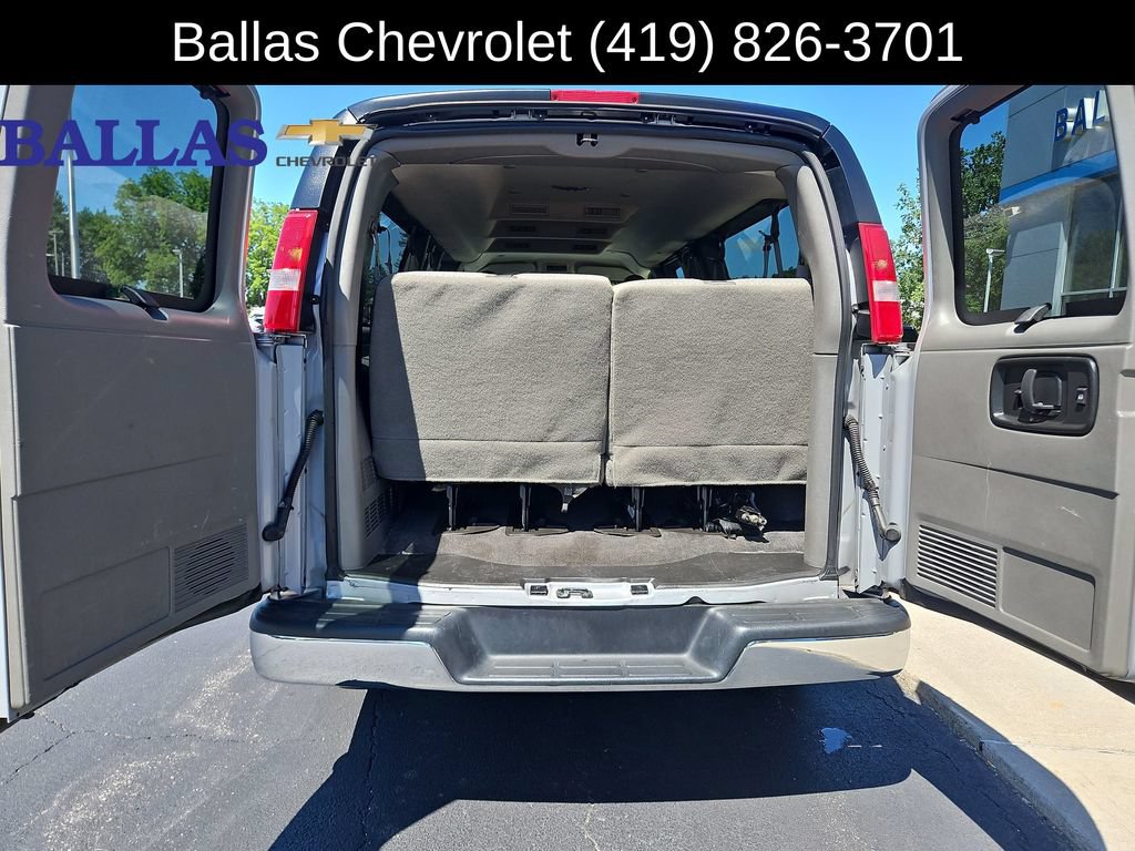 Certified 2018 Chevrolet Express 3500 LT w/ LT Preferred Equipment Group RWD image 26