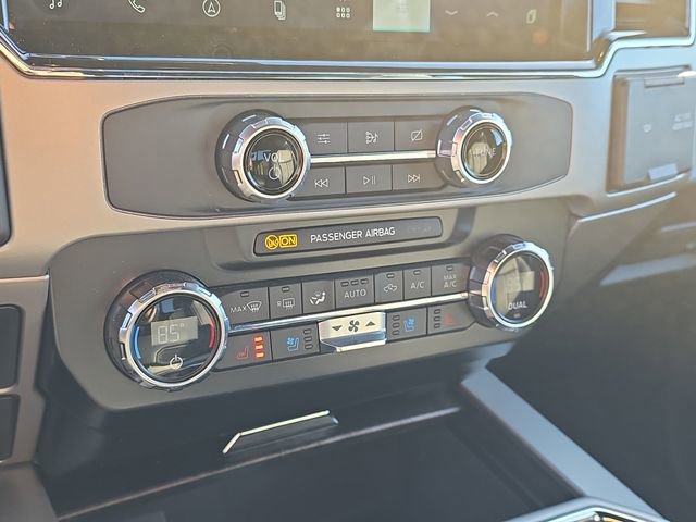 Used 2022 Ford F250 Lariat w/ Chrome Package image 24